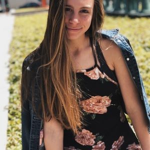 Meet your Posher, Jena